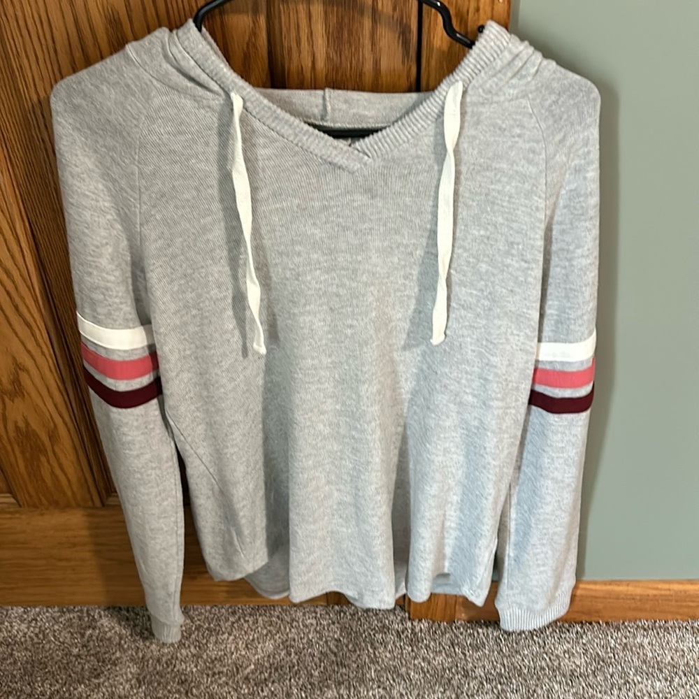 Women’s Maurice’s hoodie Sz XS - Picture 1 of 2